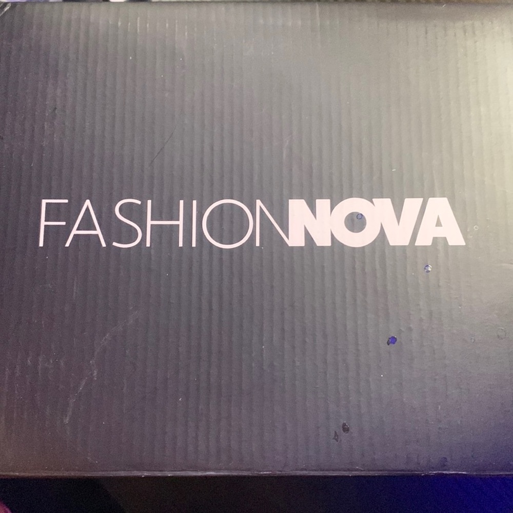 Just not into them been  sitting never worn just tried on